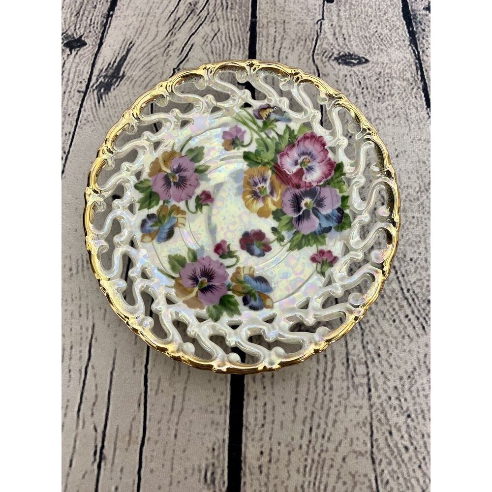 Vintage Royal Sealy‎ Floral Lattice Gold Trimmed Saucer *